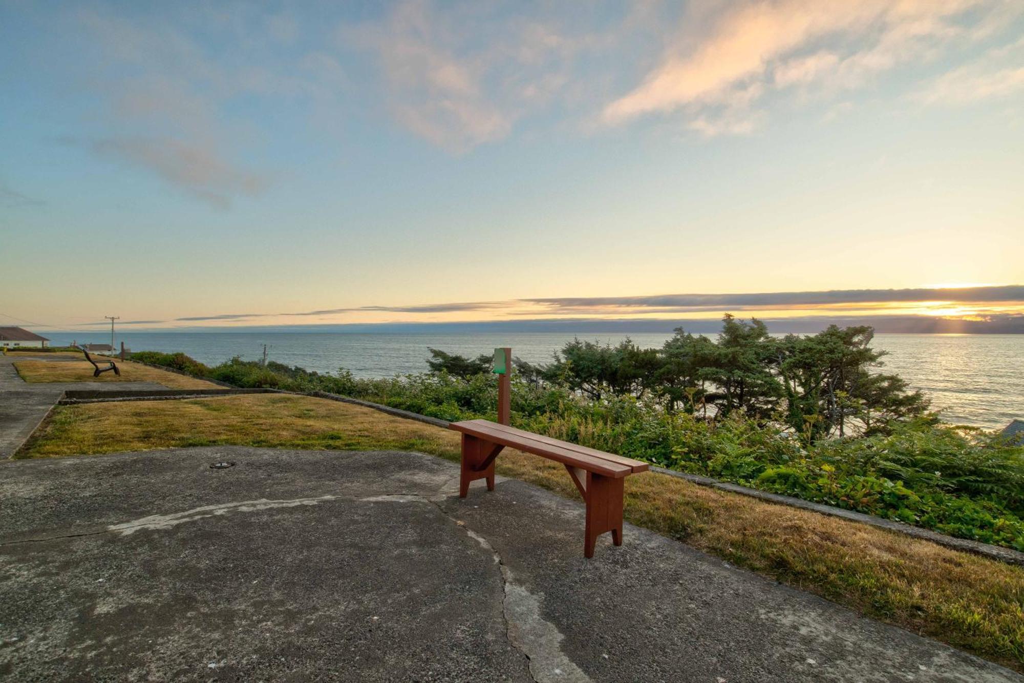 Ester Lee Oceanview Inn Lincoln City Exterior foto